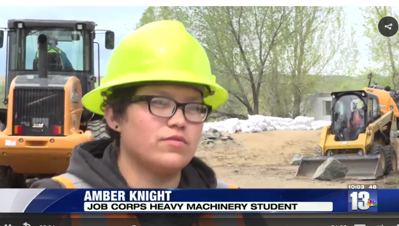 Wind River Heavy Machinery Students Help Prevent Flooding
