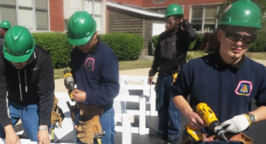 Chicago Job Corps Carpentry Students Support Local Charitable Event